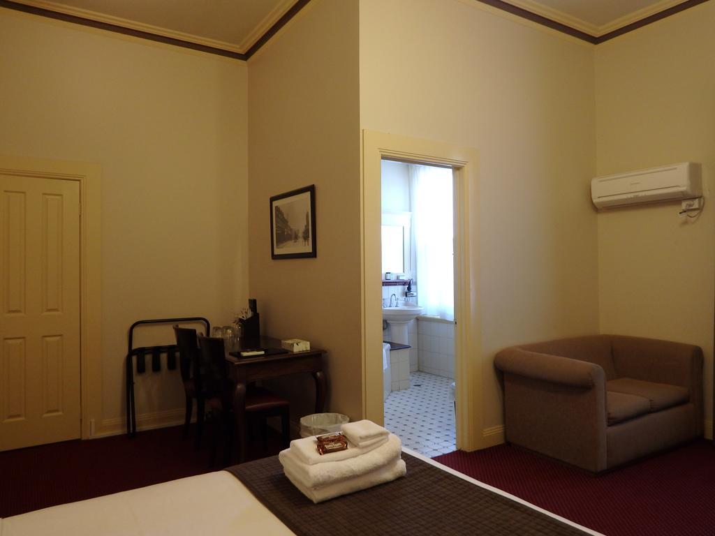 The Glenferrie Hotel Хоторн Экстерьер фото