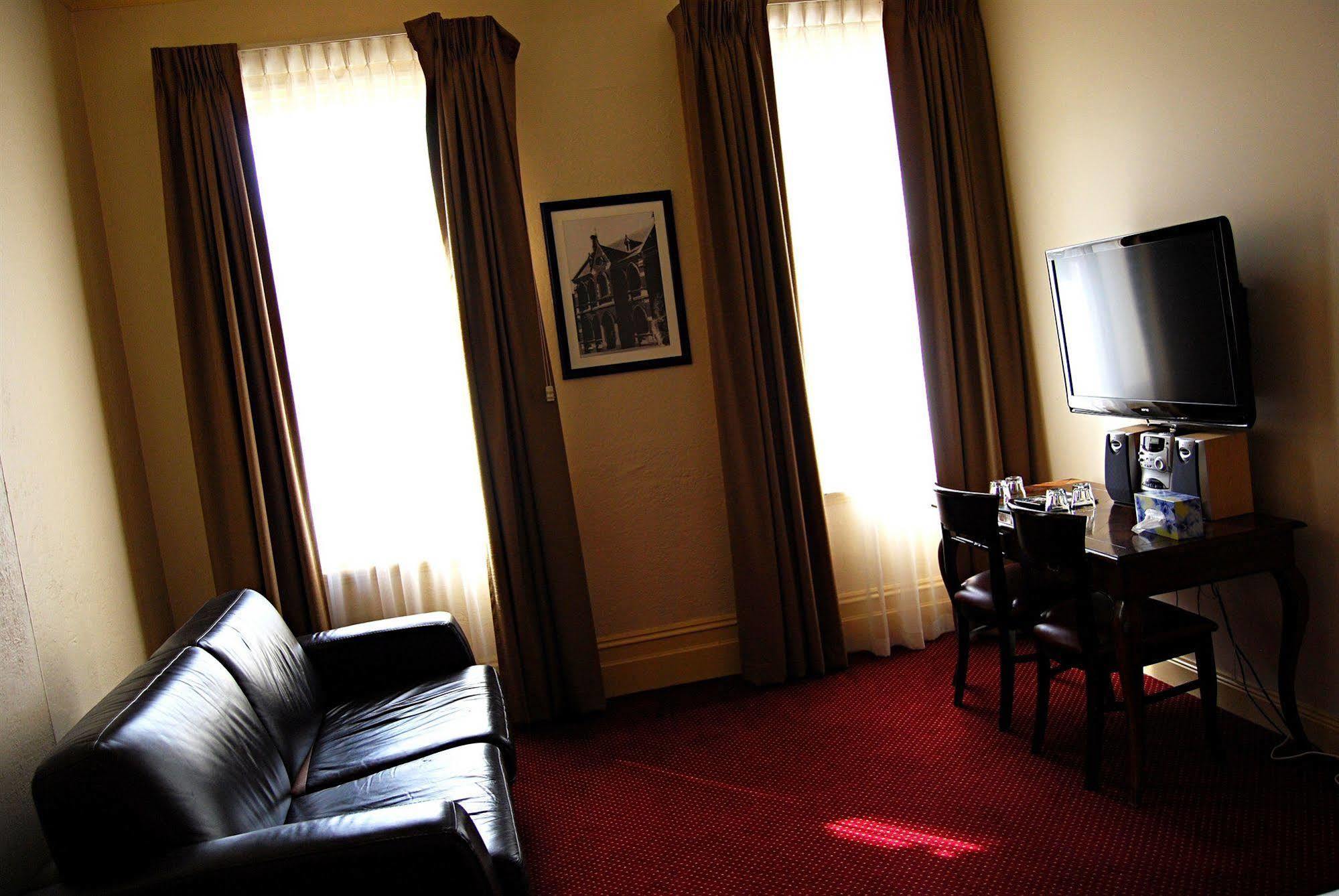 The Glenferrie Hotel Хоторн Экстерьер фото
